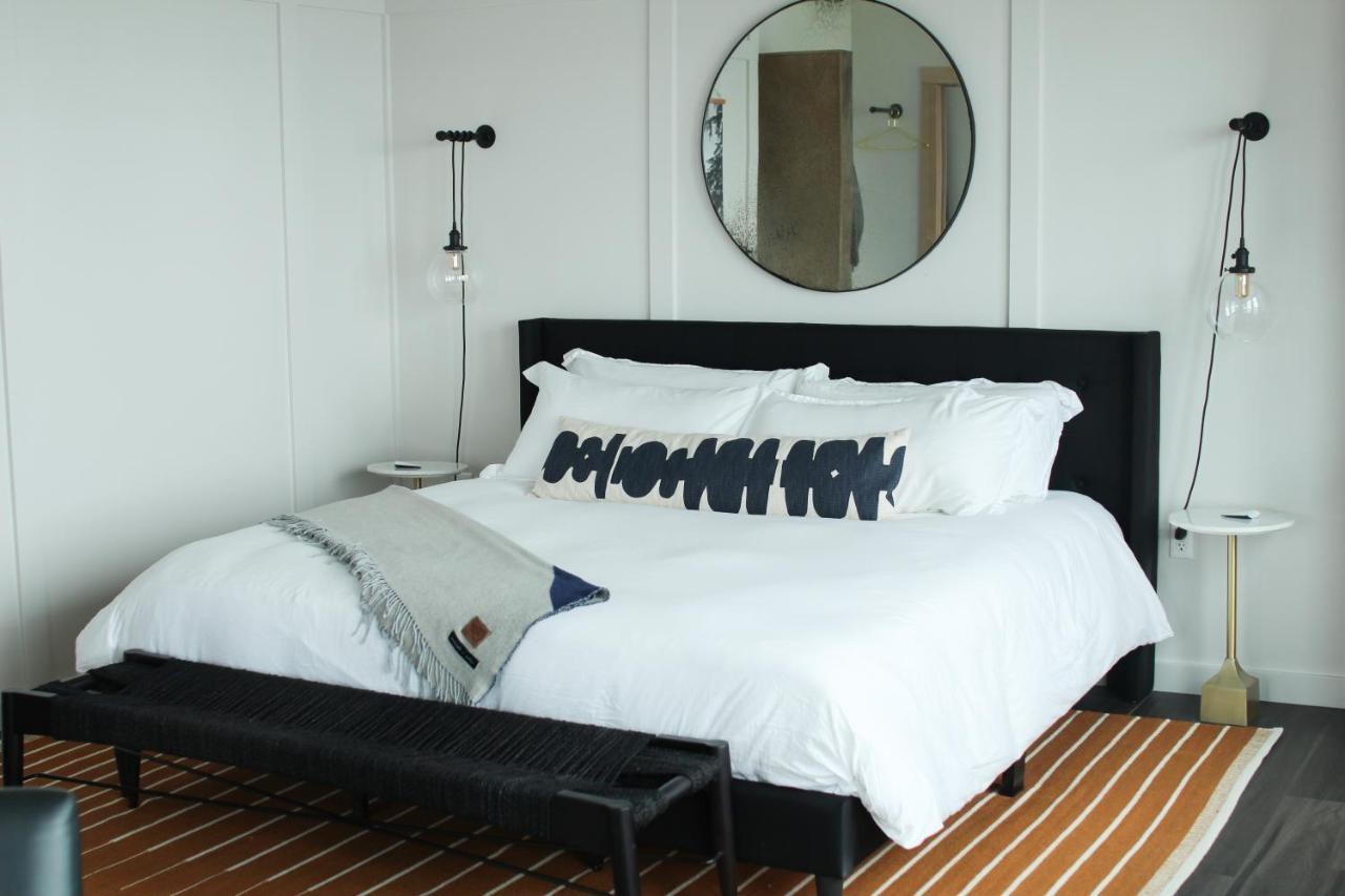Bowline Hotel อัสตอเรีย ภายนอก รูปภาพ